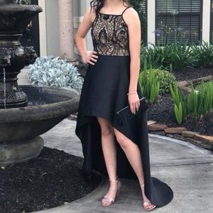 Beautiful gown.. Short in the front long in the back.